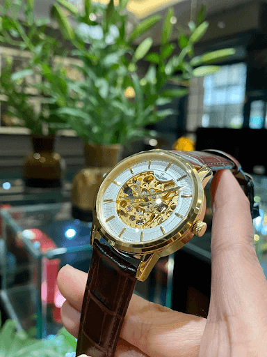 SRWATCH-SG8891-4602.png